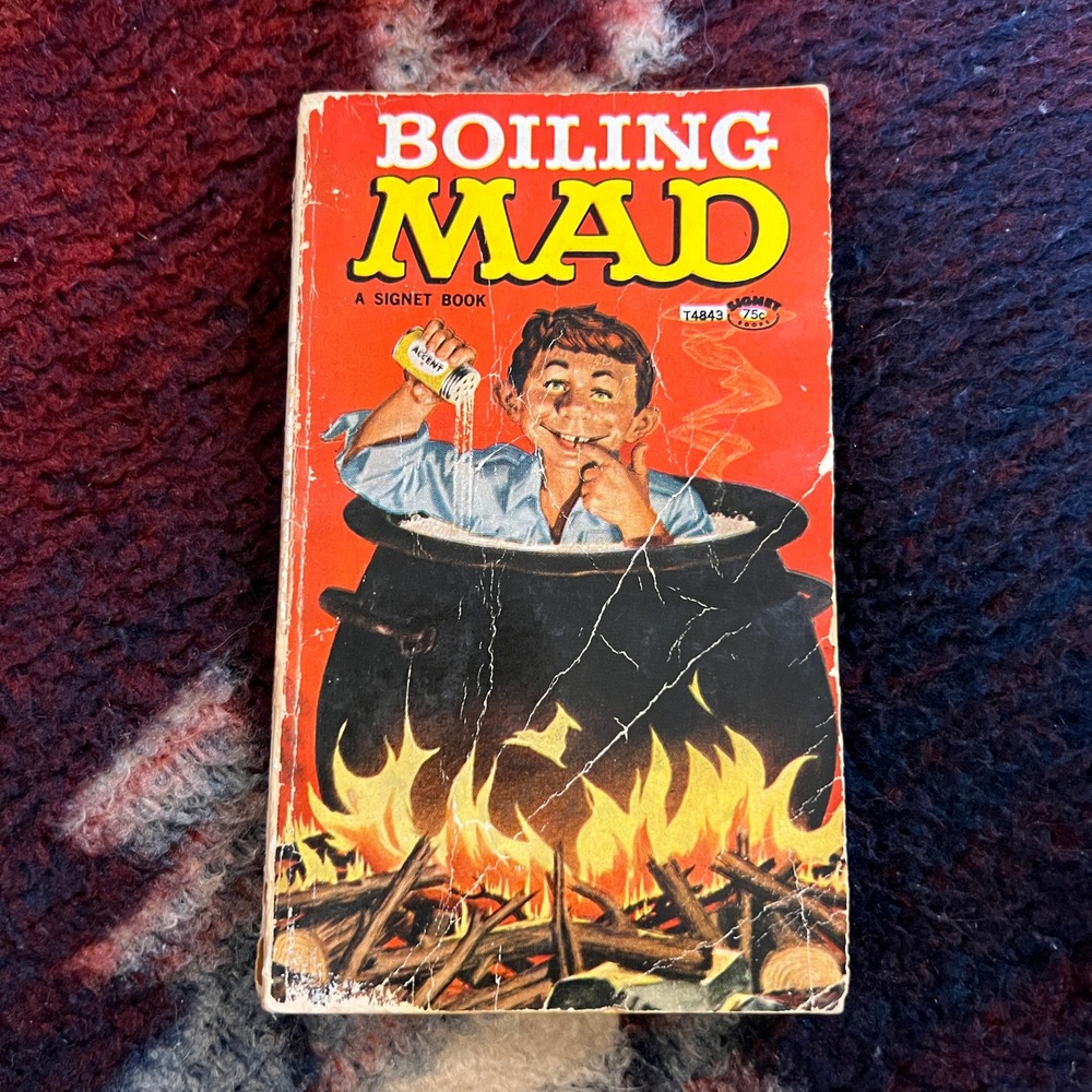 VTG 1966 Mad Magazine Boiling Mad Book Signet PPB 60s Alfred E Neuman Humor USA‎